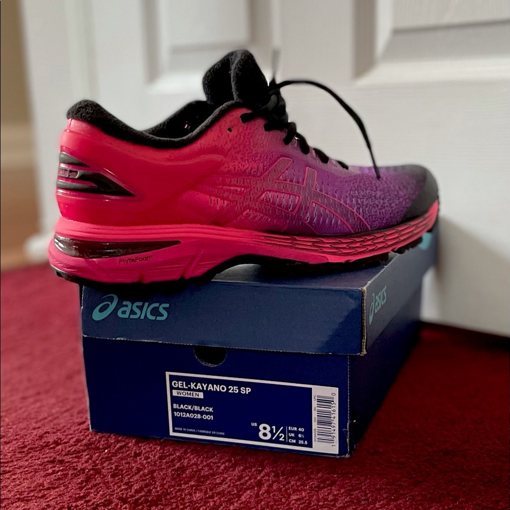 *BRAND NEW* ASICS Women’s Gel Kayano 25 SP…